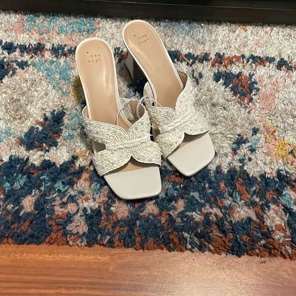 a new day Shoes - Beautiful Cream Open Back High Sandals! Simply Gorgeous!
